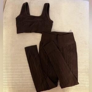 Joy lab seamless cable knit set